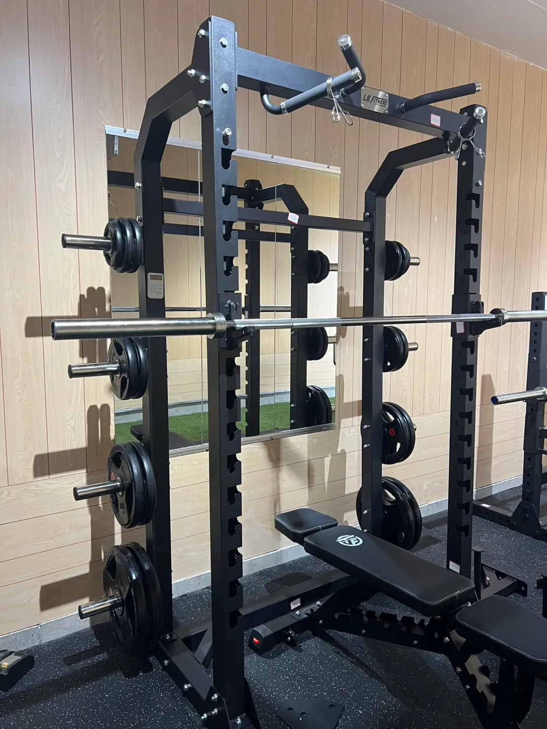 飯塚市おっくすじむ1129のトレーニングマシン